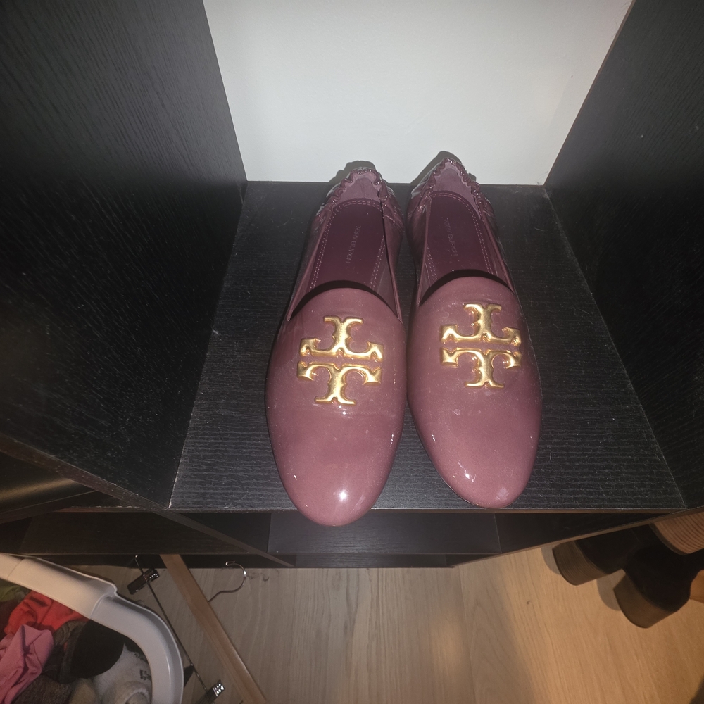 Tory BURCH Burgundy Flats with Gold Logo